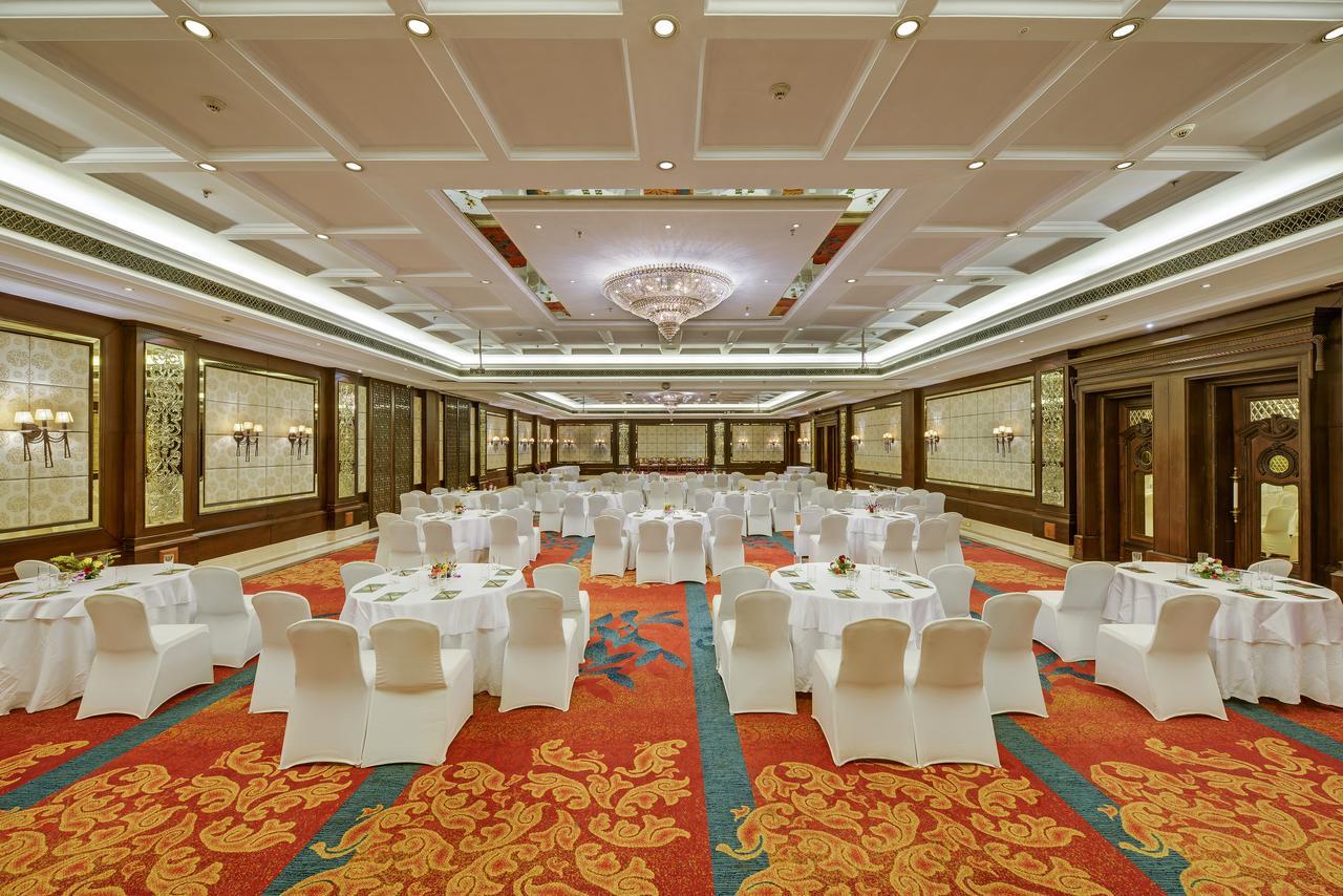 Mayfair Convention Bhubaneswar Exteriör bild