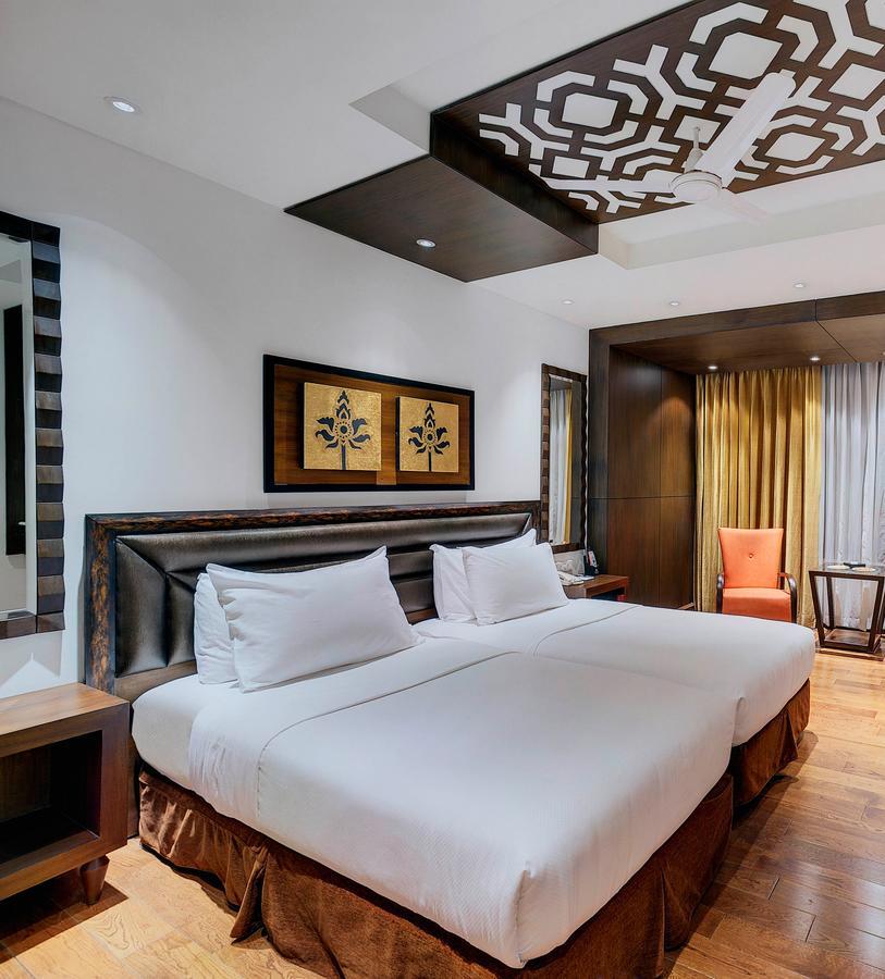 Mayfair Convention Bhubaneswar Exteriör bild