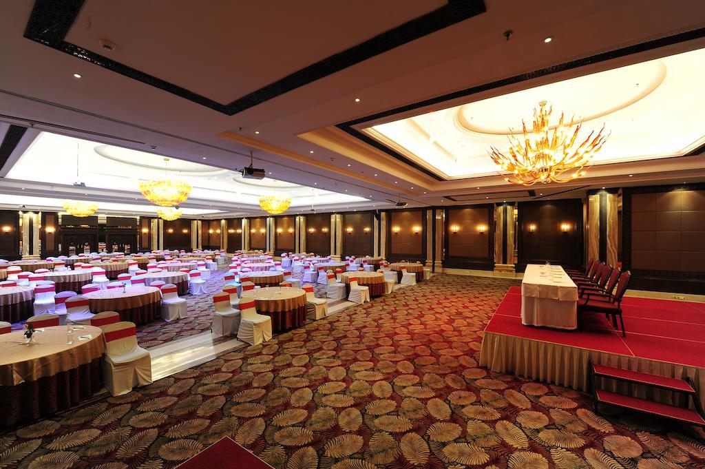 Mayfair Convention Bhubaneswar Exteriör bild
