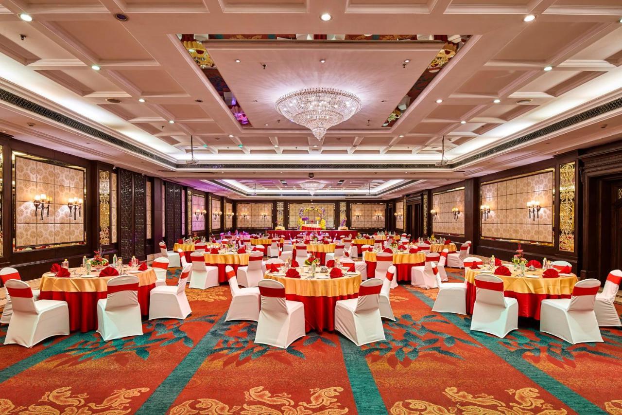 Mayfair Convention Bhubaneswar Exteriör bild